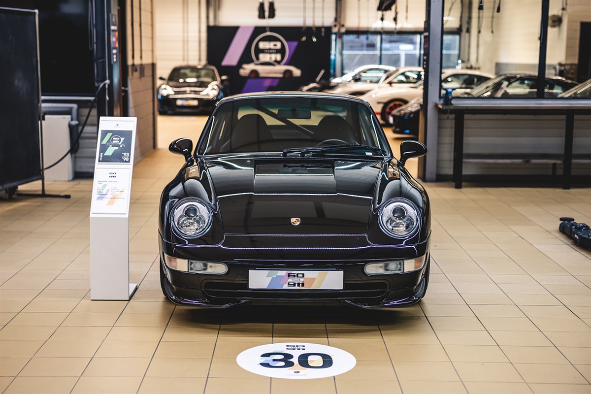 Porsche Centrum Gelderland 60 years Porsche 911 Exposition B17